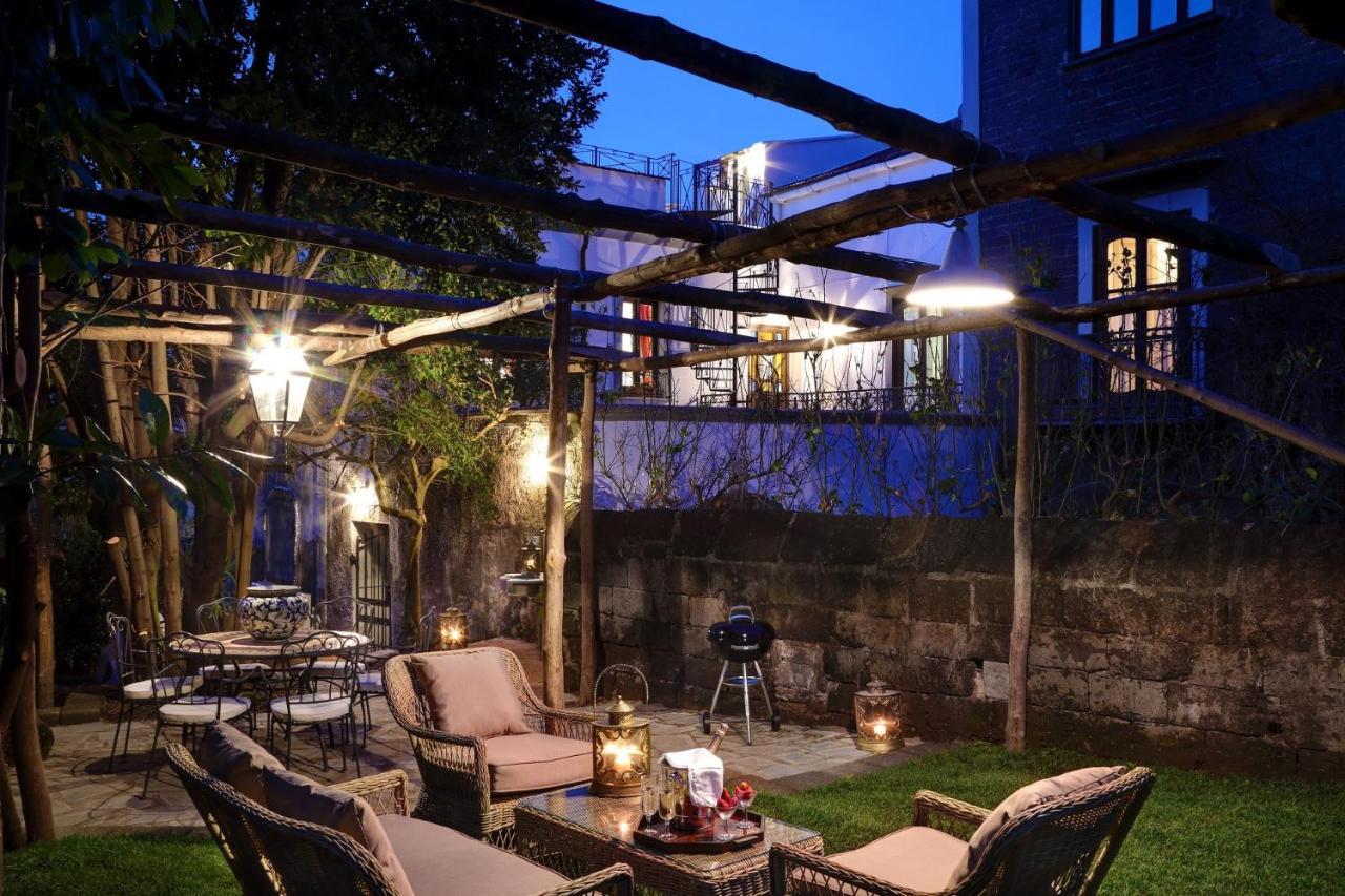 La Dimora: Relax In A Lovely Garden 마사루브렌세 외부 사진