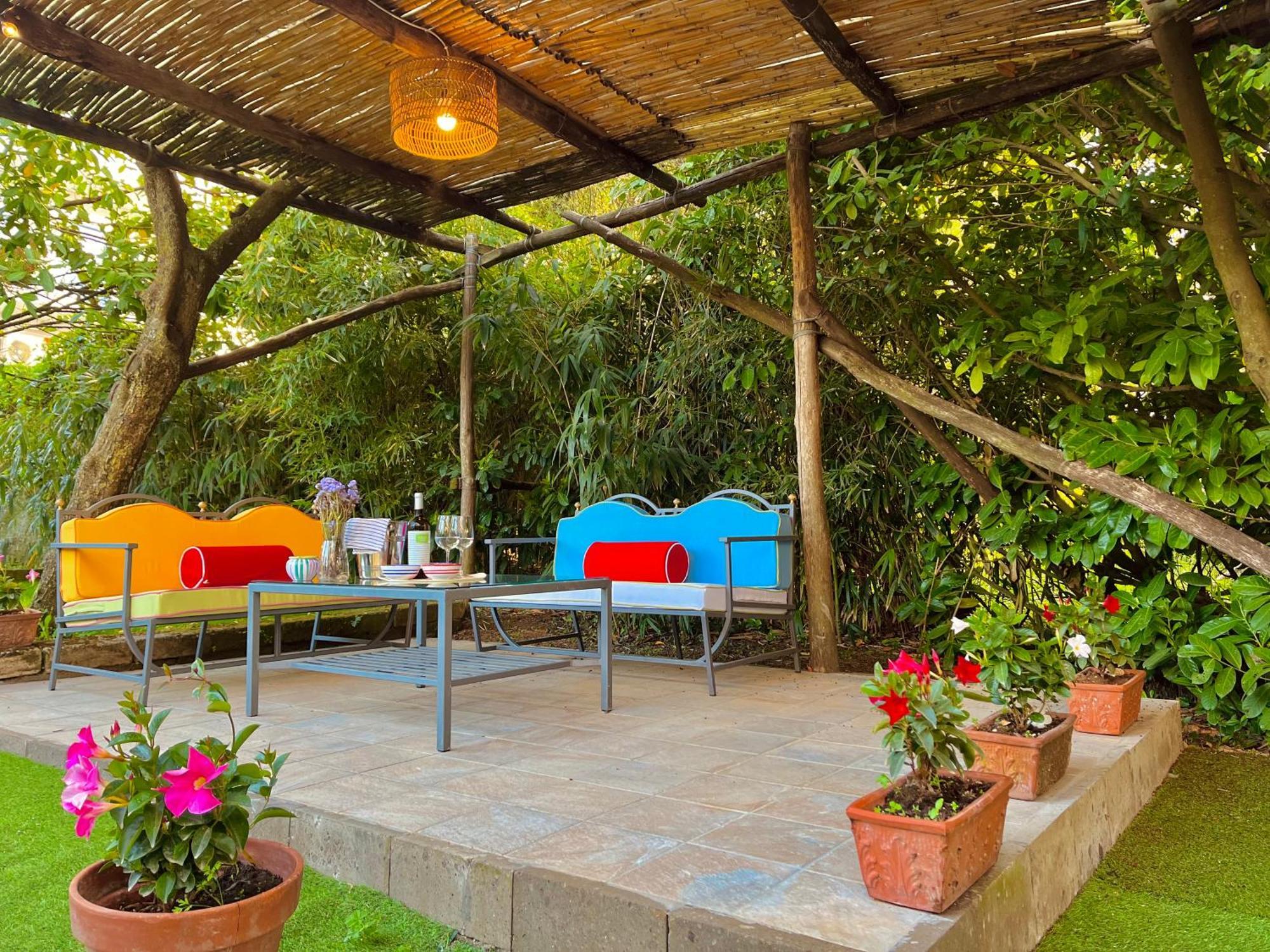 La Dimora: Relax In A Lovely Garden 마사루브렌세 외부 사진